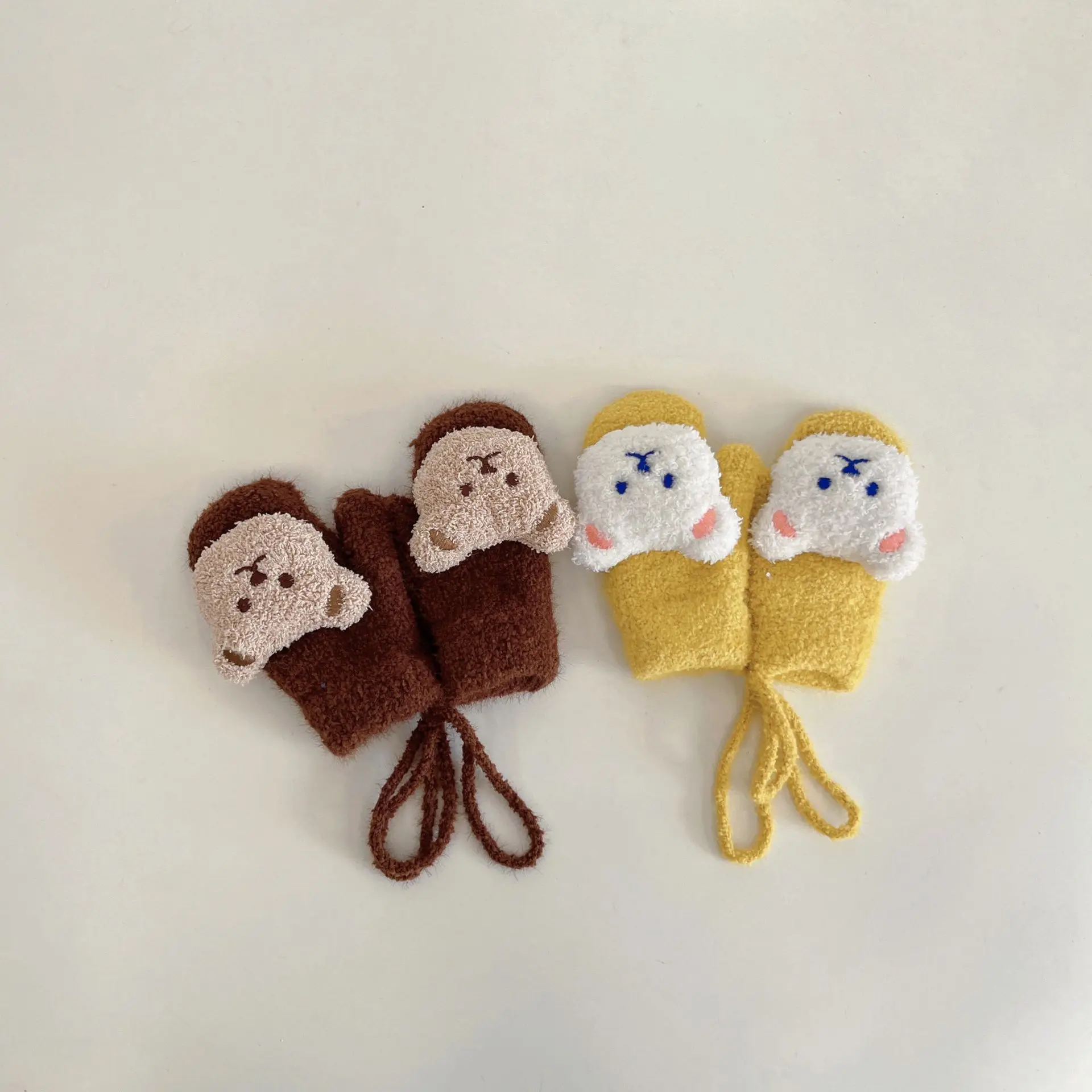 1-4Y Cartoon Bear Baby Mittens - đánh giá và giá Teething Mitten Baby